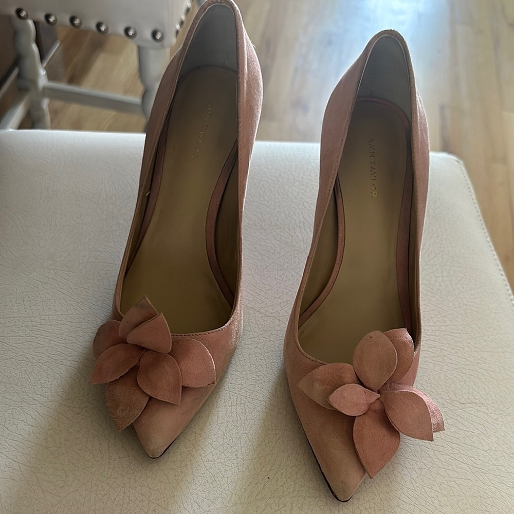 Ann Taylor Pink Heels with Decorative Flower
